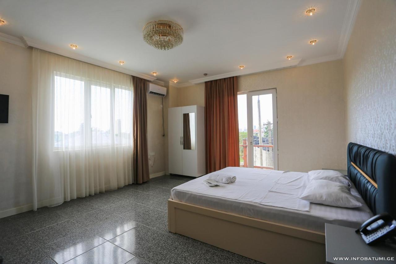 Hotel Carleone Batumi Ngoại thất bức ảnh