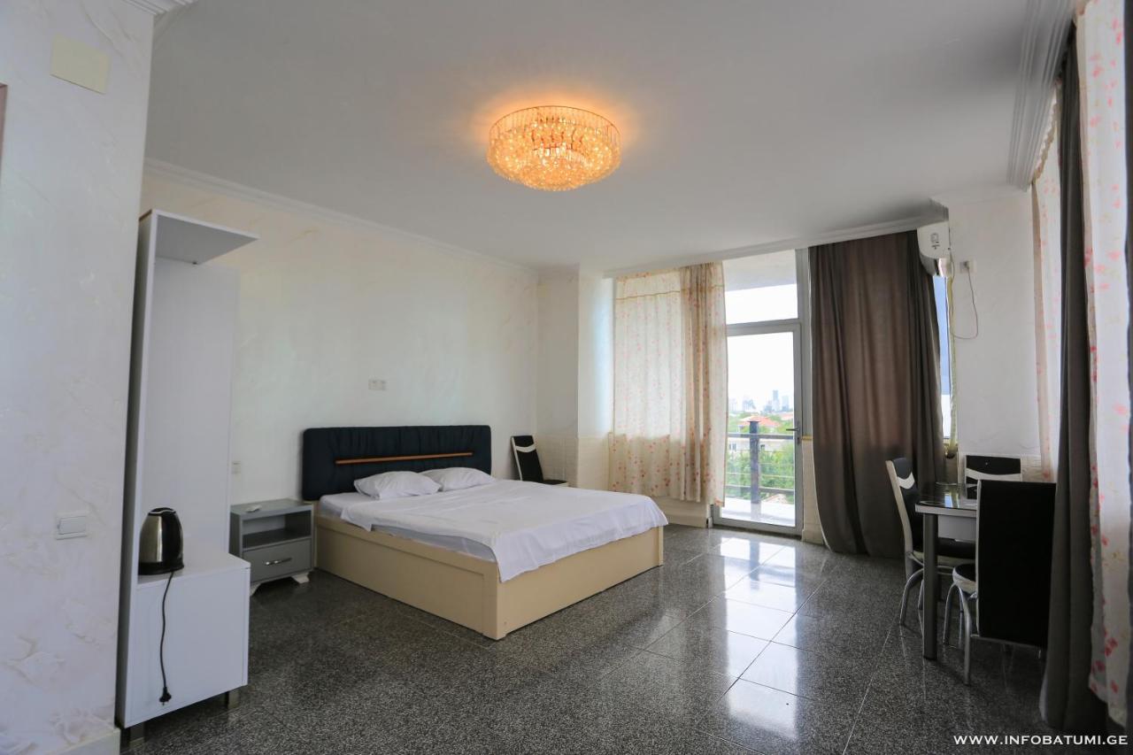 Hotel Carleone Batumi Ngoại thất bức ảnh