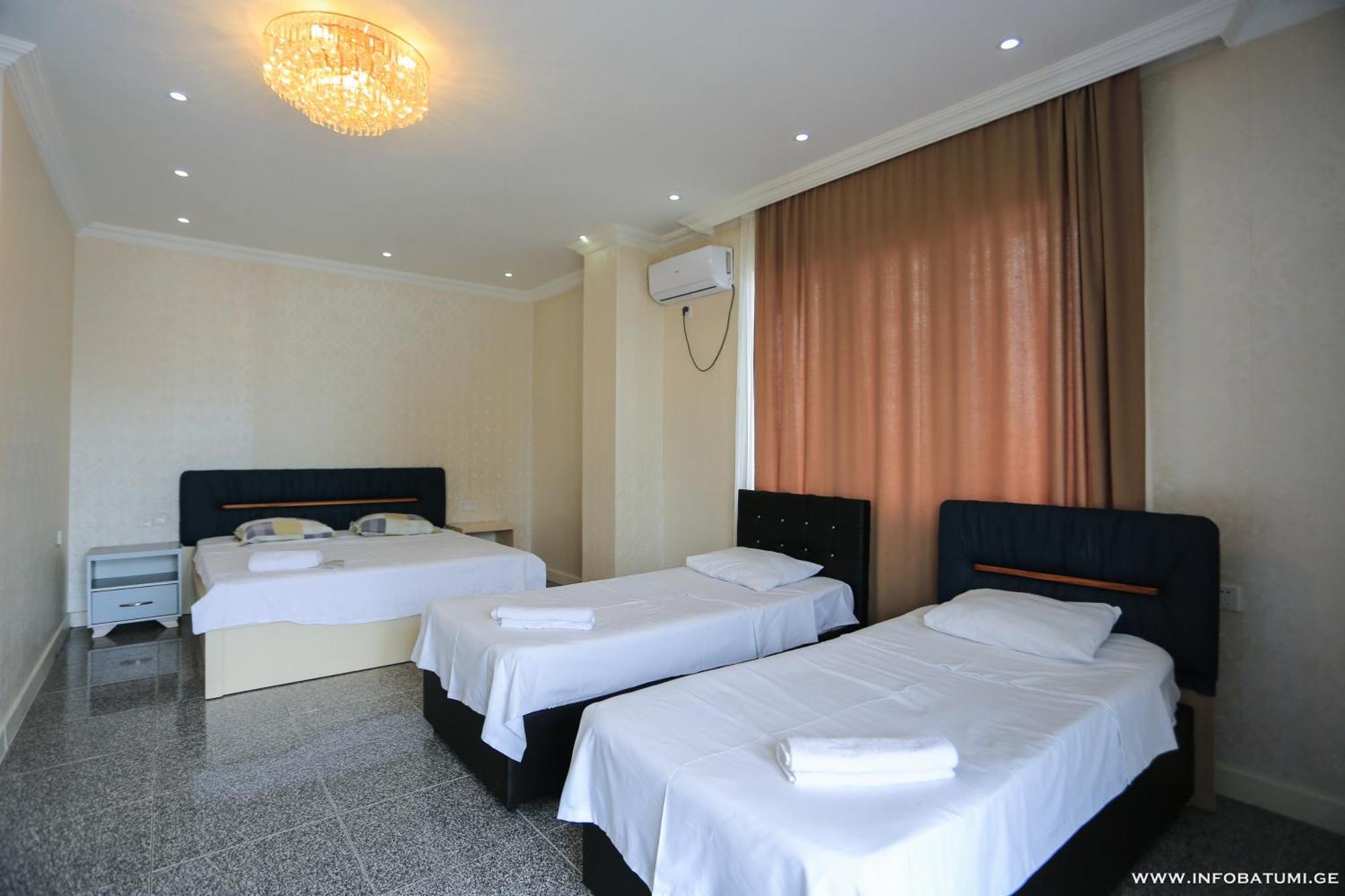 Hotel Carleone Batumi Ngoại thất bức ảnh