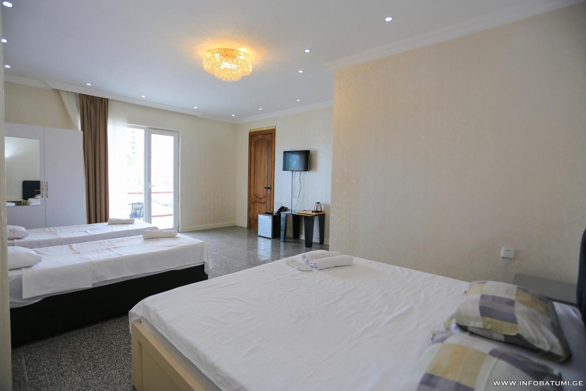 Hotel Carleone Batumi Ngoại thất bức ảnh